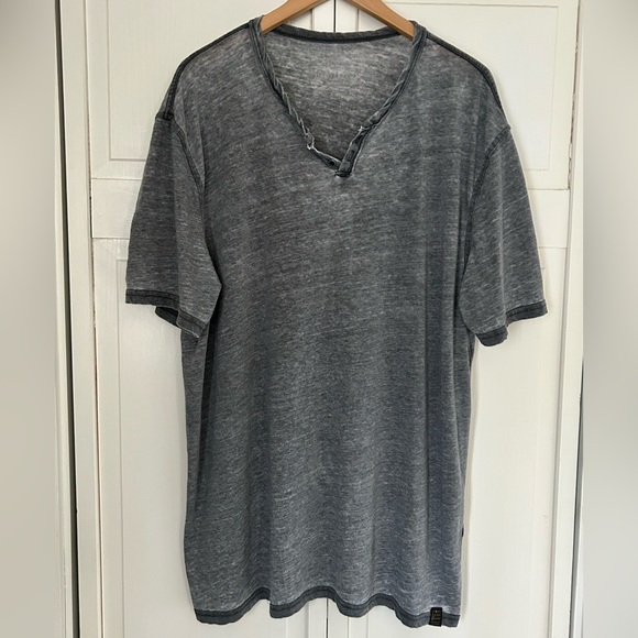 Lucky Brand Venice Burnout Men’s Size XXL Short Sleeve Notch Neck Tee - Picture 7 of 12